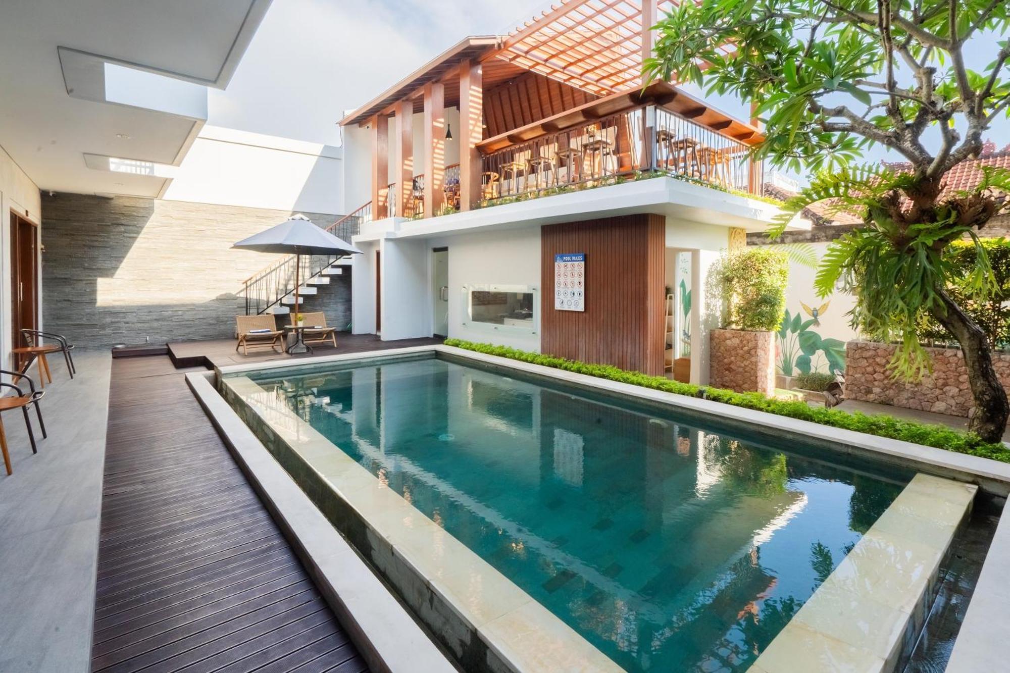 Mahesa Suites Seminyak Esterno foto