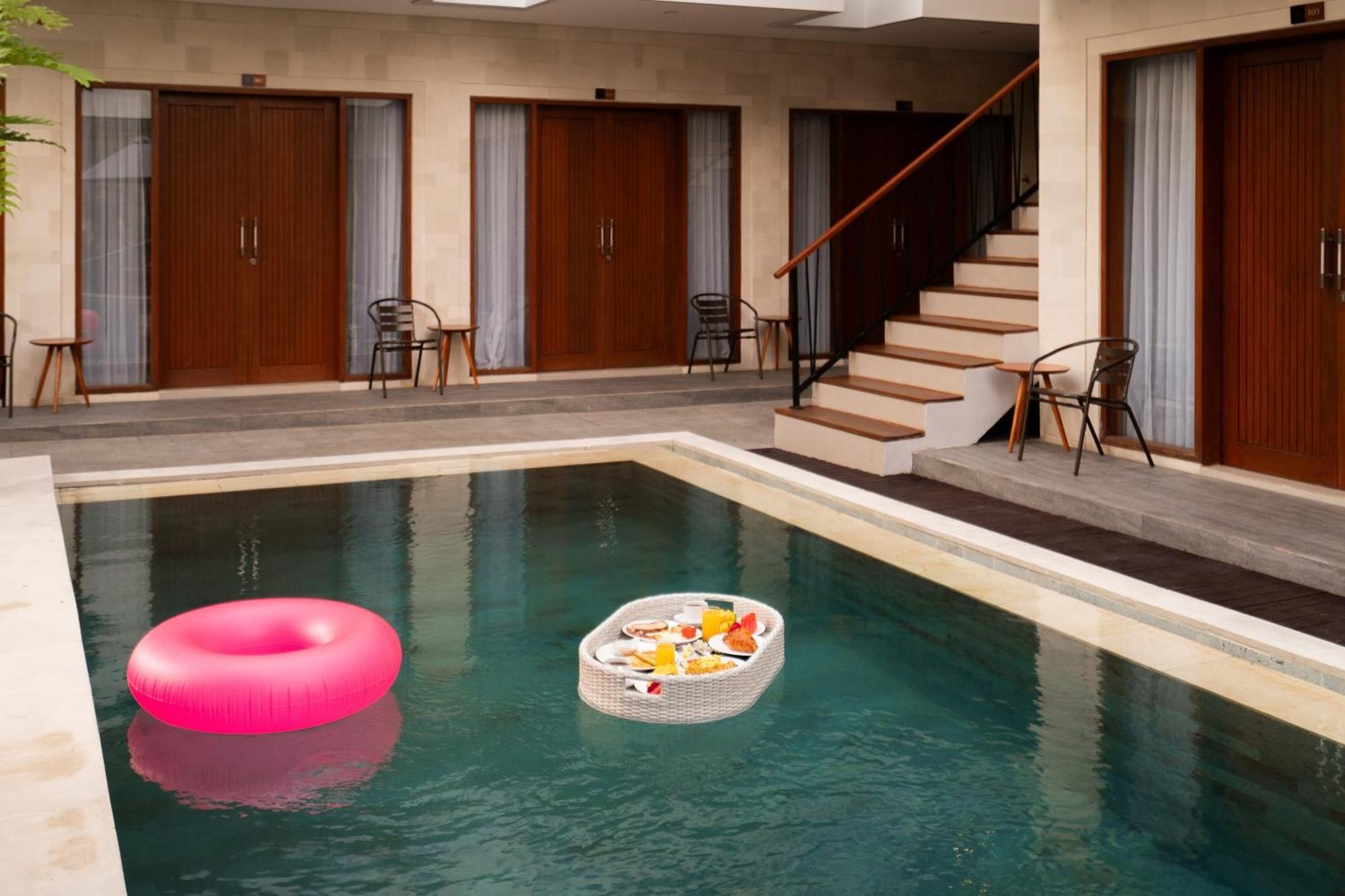 Mahesa Suites Seminyak Esterno foto