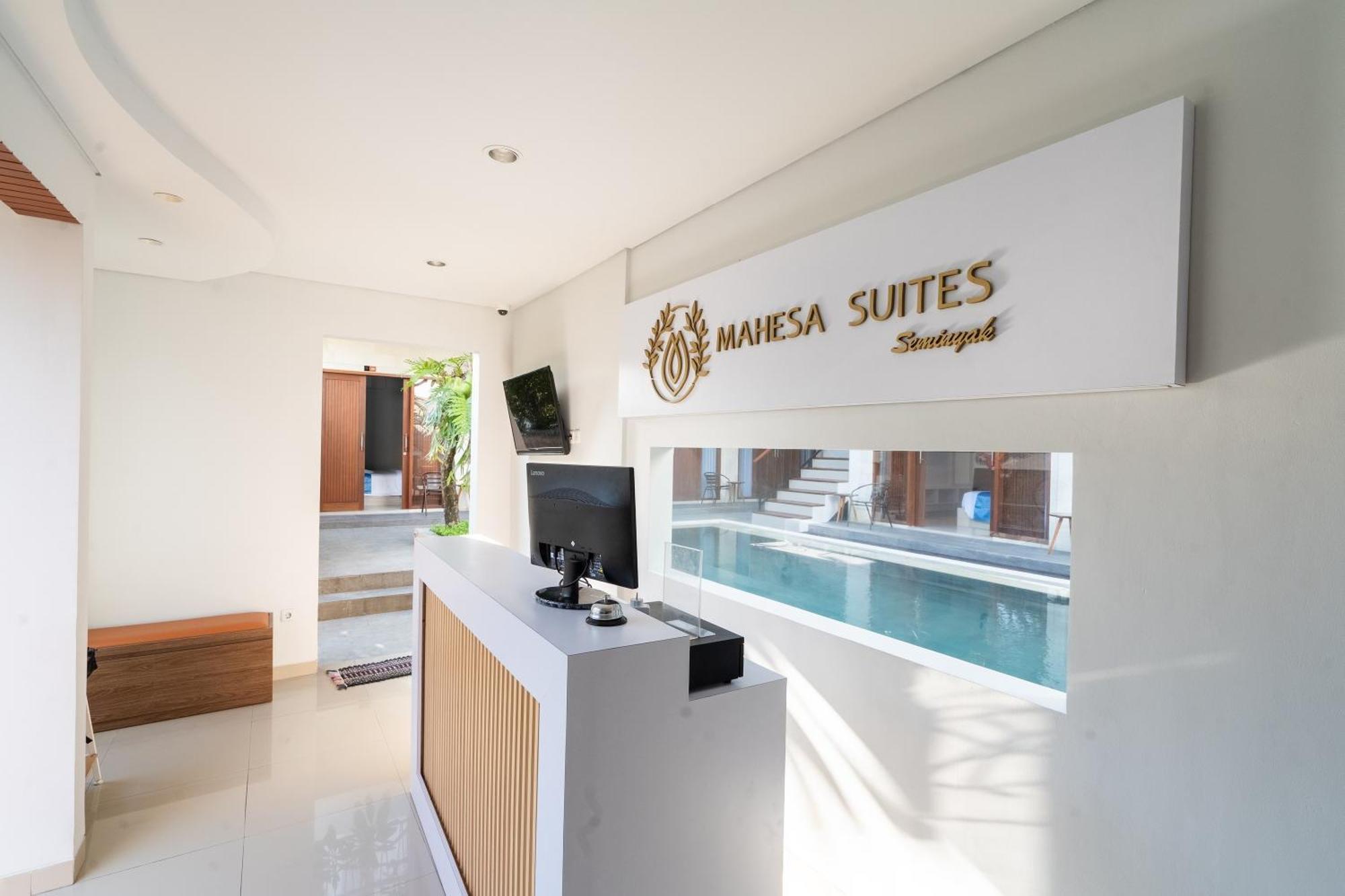 Mahesa Suites Seminyak Esterno foto