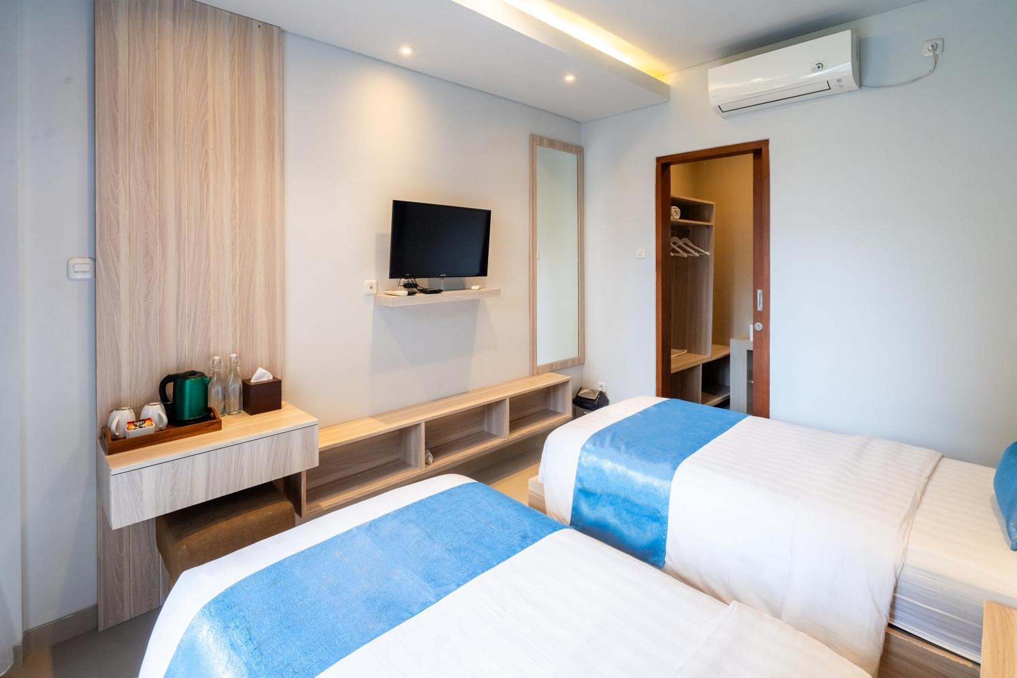 Mahesa Suites Seminyak Esterno foto