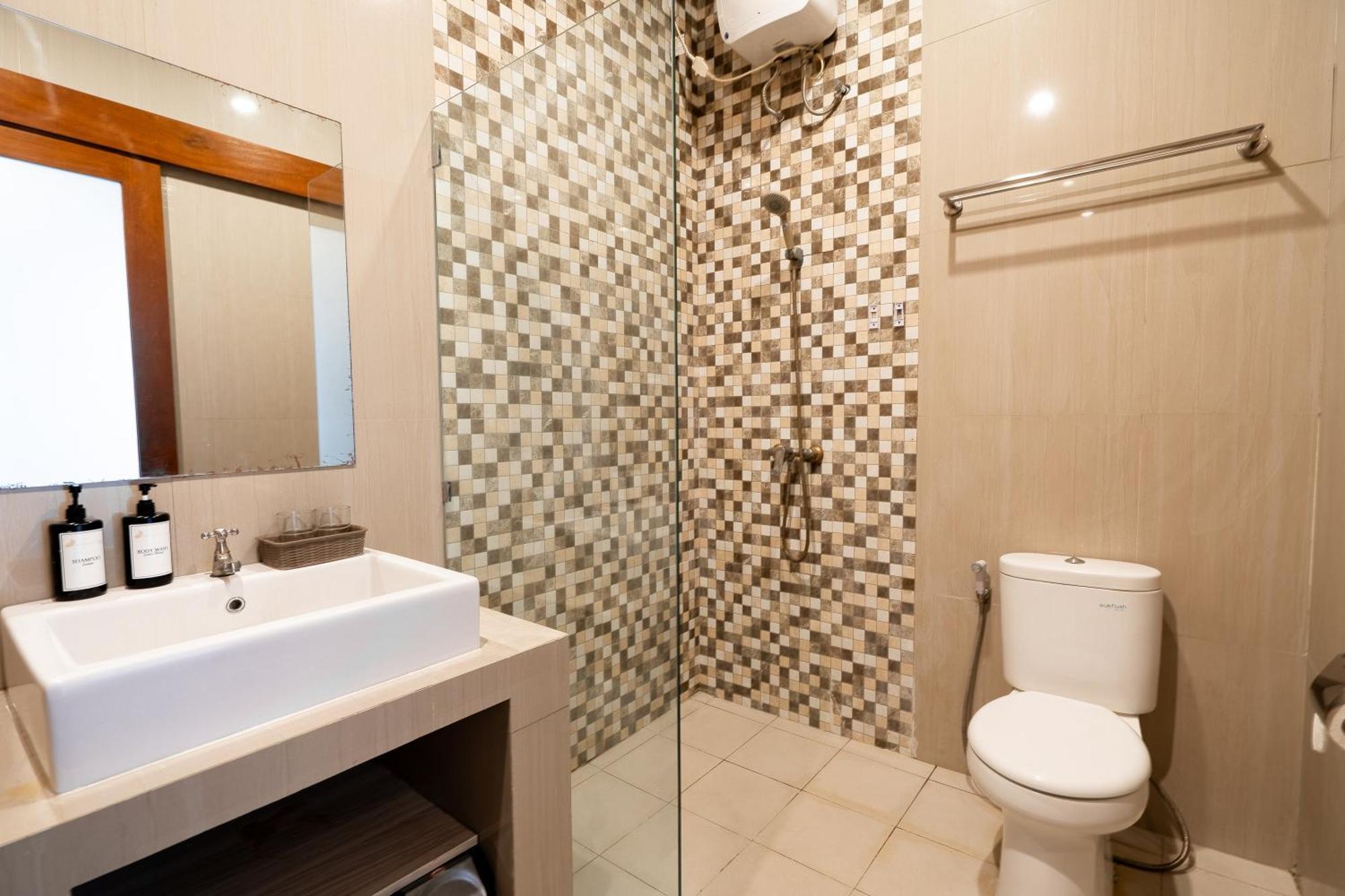 Mahesa Suites Seminyak Esterno foto