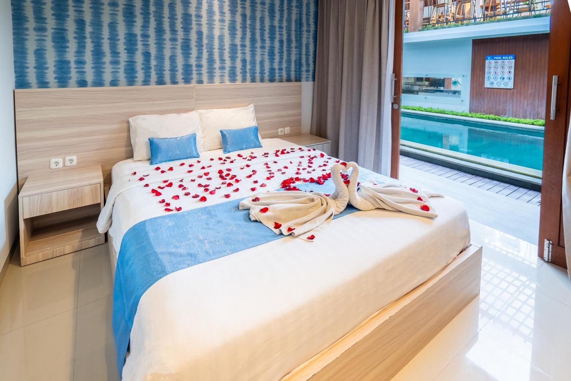 Mahesa Suites Seminyak Esterno foto