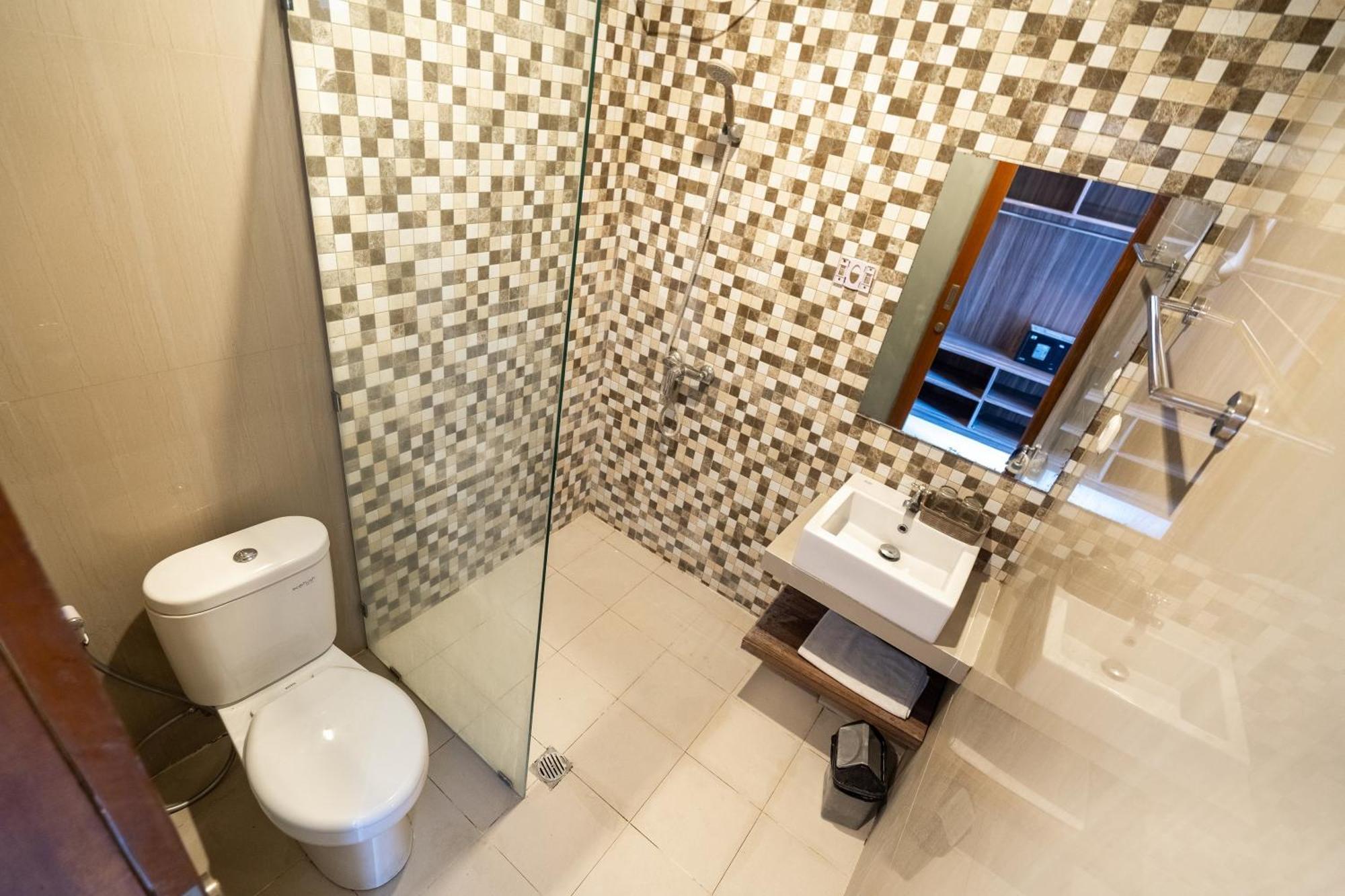 Mahesa Suites Seminyak Esterno foto