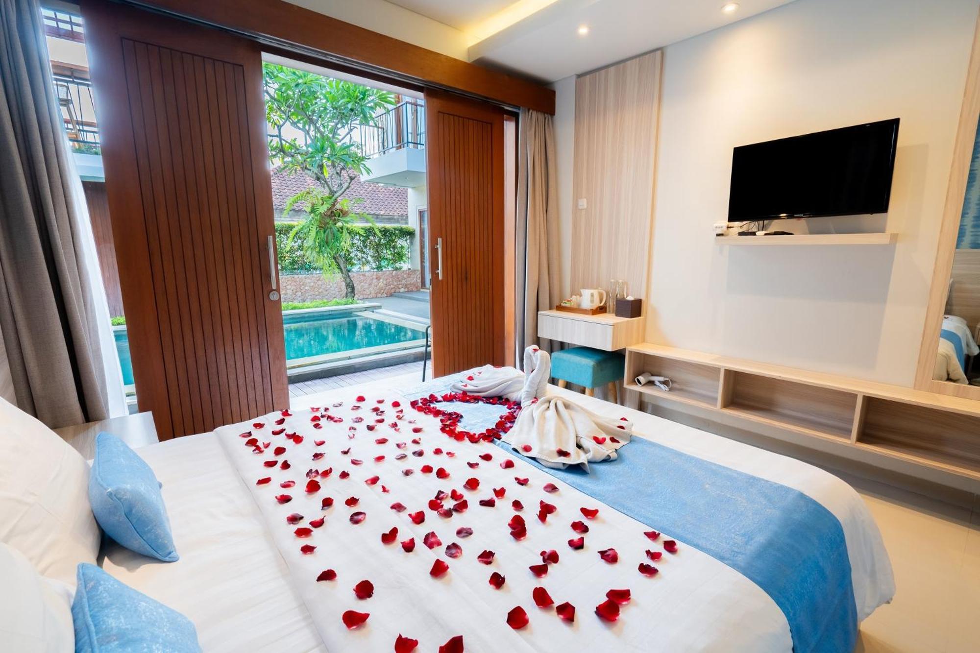 Mahesa Suites Seminyak Esterno foto